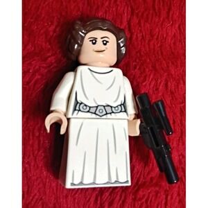 LEGO Star Wars Princess Leia Minifigure White Gown Blaster sw0504 A New Hope